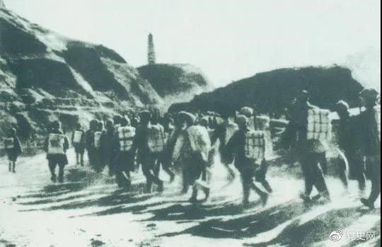 1947年3月19日，西北野戰軍撤離延安，進(jìn)行戰略轉移。